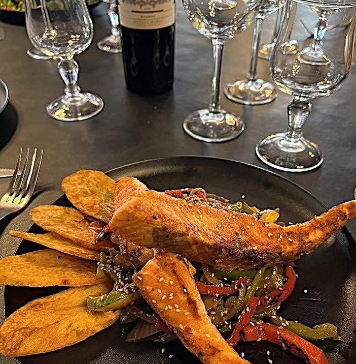 Plato de la casa con vegetales salteados
